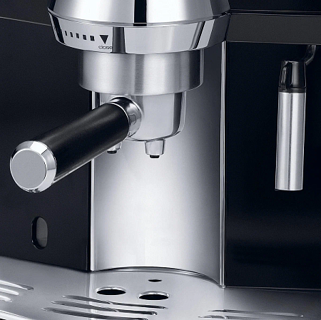 изображение Кофеварка рожковая DeLonghi Dedica EC 820.B 